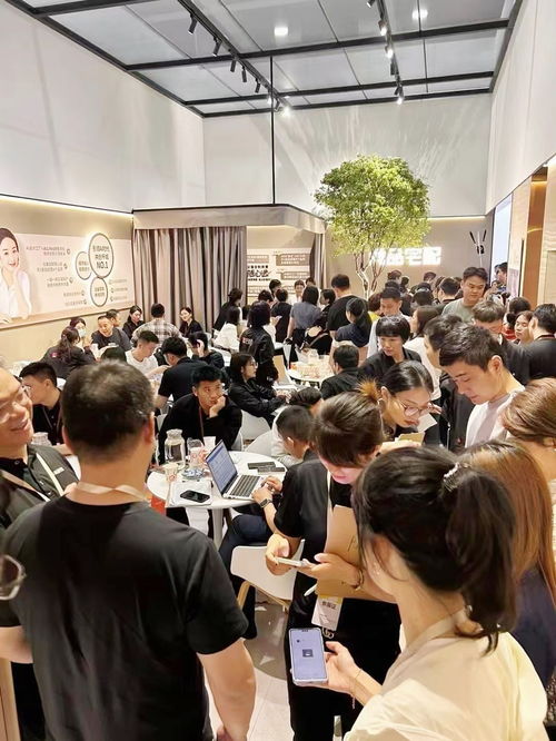尚品宅配亮相第13届广州定制展,ai引领陪跑共赢,谱写商业新篇章